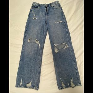 Wide leg blue jeans